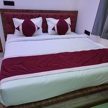 Hotel Shri Sai International, Sitamarhi Dumra Eksteriør billede